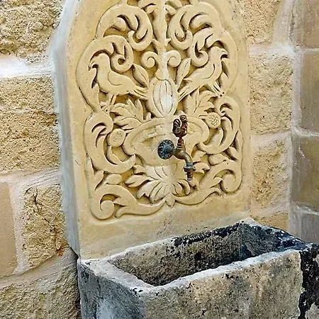 Alojamento de Acomodação e Pequeno-almoço Le Luminarie Lecce